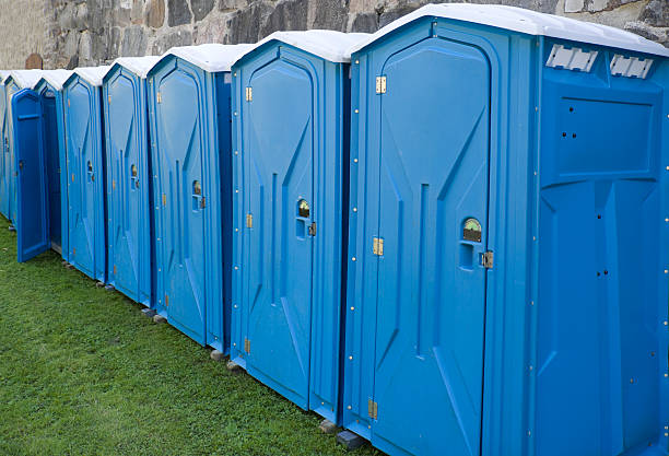 Types of Portable Toilets We Offer in Frenchtown, NJ